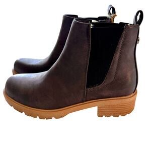 Seven7 Billie Bronze Chunky Lug Soled Chelsea Boots Brand New Women's Size 9